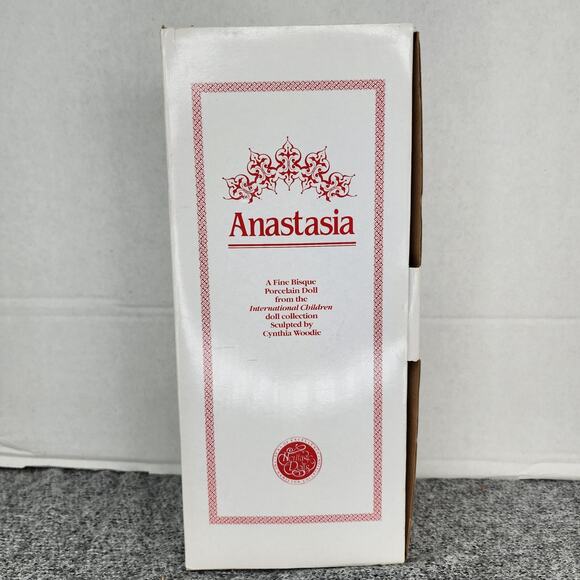 Porcelain Anastasia "Missy" Fine Bisque Cynthia Woodie Heritage Dolls 12" Tall - Picture 4 of 15